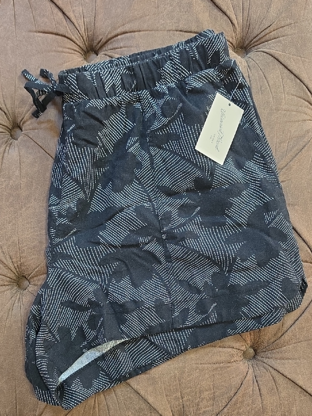 Women’s High Rise Linen Blend Shorts